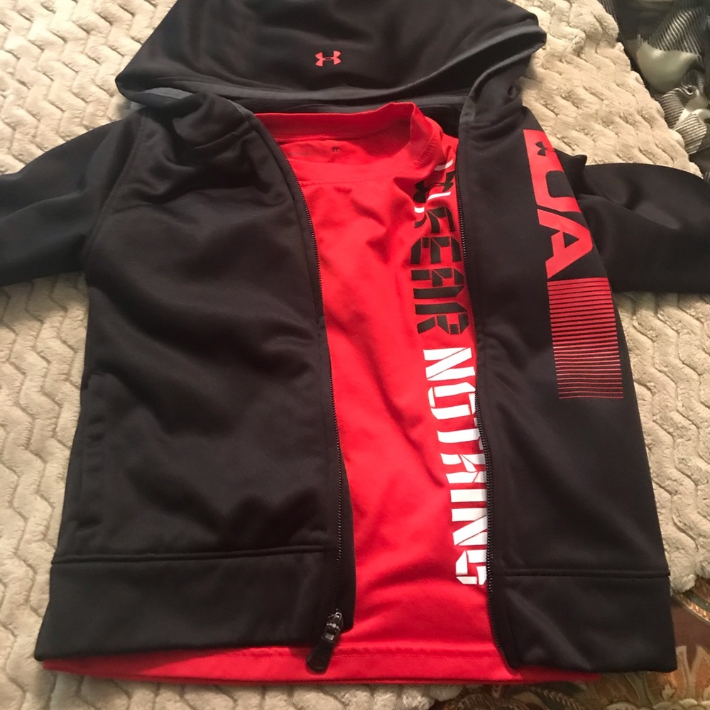 👟 3/40$ UNDER ARMOR BOYS TEE AND JACKET SET SZ 3T